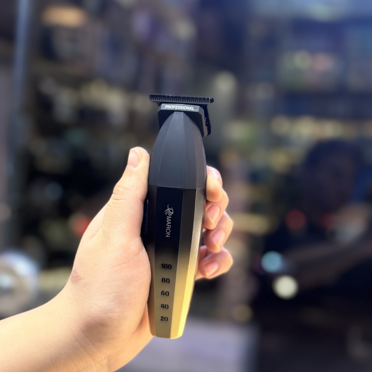 ریش تراش شارژی برقی پرو مارون ۷۰۲